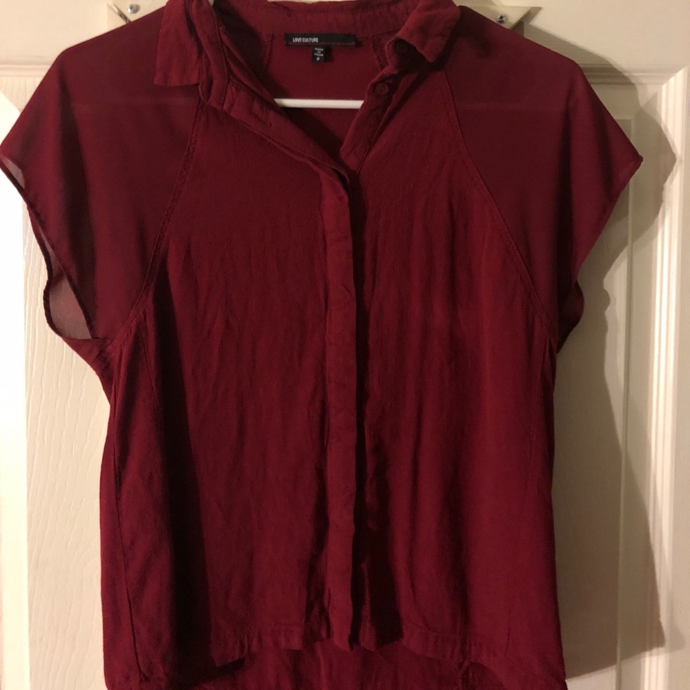 Cute red top